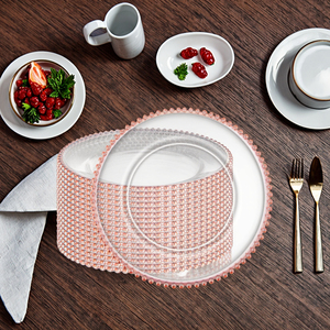 Assiettes de présentation en <span class=keywords><strong>plastique</strong></span> transparent écologiques au design moderne, avec motif personnalisé en perles dorées et technique pigmentée, vente en gros pour hôtels - Product Image 5