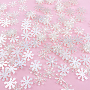 Pinza para el Cabello con Perlas y Copos de Nieve Acrílicos, Accesorios de Joyería DIY, Hechos a Mano para Bodas, Chaozhou - Product Image 4