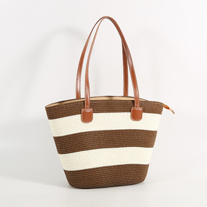 Großhandel Strohhut und Umhängetasche Set Strand kappe Breite Krempe Sommer Sonnenhut und Geldbörse Damen Einkaufstaschen Stroh Tasche Set Mit Hut
