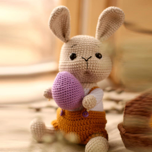 Conejito de Peluche <span class=keywords><strong>Amigurumi</strong></span> Hecho a Mano al 100% de 25cm, con Relleno de Algodón PP, Certificado CE, Venta al Por Mayor - Product Image 6