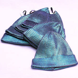 Bonnets en tricot métalliques brillants à la mode, impression dorée argentée, <span class=keywords><strong>bonnet</strong></span> <span class=keywords><strong>avec</strong></span> <span class=keywords><strong>pompon</strong></span>, estampage à chaud argenté - Product Image 2