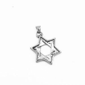 yunnique Unisex Titanium Steel <b>Star</b> Pendant Necklace Metal Retro <b>Design</b> Fashion Jewelry - Product Image 2