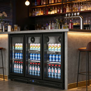 Réfrigérateur de bar commercial à 3 portes, à refroidissement rapide, économe en énergie, facile à nettoyer, pour boissons, à installer sous le comptoir ou derrière le bar - Product Image 1