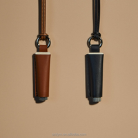 Étui de luxe personnalisé en cuir PU élégant pour parfum, baume à lèvres et rouge à lèvres, pochette cosmétique, sac pendentif