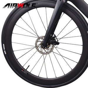 Vélo de route complet en carbone Airwolf 22 vitesses avec groupe Shimano R8000 et cadre et fourche en fibre YFR001 - Product Image 2