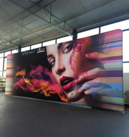 Toile de fond portable en tissu tendu avec cadre en aluminium personnalisé pour stand de salon professionnel, événement, bannière publicitaire Step and Repeat