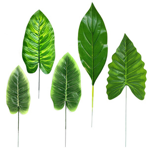 Foglie di Banana Artificiali all'Ingrosso, Pianta Tropicale Verde per Decorazioni a Tema Hawaiano e Feste - Product Image 1