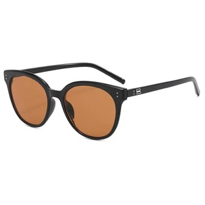 Sunglasses <b>Large</b> <b>Frame</b> Black PC UV400 Women Quadrilateral Style - Product Image 3