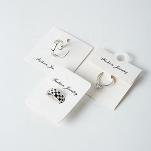 Cartellino Espositore Personalizzato di Alta Gamma per Orecchini e Collane in Carta da 350g/m² - Product Image 5