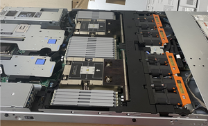 Cicogna R6525 800GB SAS SSD 24Gbps FIPS-140 512e 2,5 pollici 3,5 pollici HYB CARR AG Drive con processore AMD uso misto Rack tipo nuovo Stock - Product Image 5