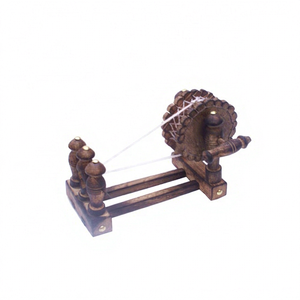 Elegante y Duradero Tablero de Mesa Ecológico de Madera Gandhi Charkha, Decoración para el Hogar, Hotel y Restaurante - Product Image 1