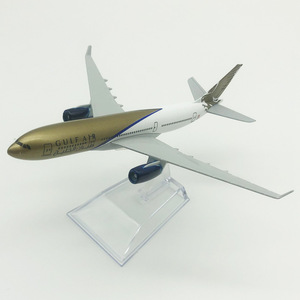 โมเดลเครื่องบิน Gulf Air Airbus <span class=keywords><strong>A330</strong></span>-<span class=keywords><strong>300</strong></span> ขนาด 16 ซม. ทำจากโลหะ ของสะสม ของที่ระลึก ของขวัญ - Product Image 3