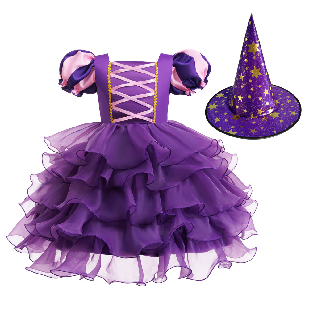Robe et chapeau violets