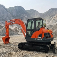 Mini-excavatrice sur chenilles d'occasion Doosan DX60 6 tonnes, équipement coréen d'origine, prix le plus bas à Shanghai