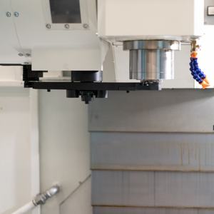 Centre d'usinage vertical CNC <span class=keywords><strong>pour</strong></span> le traitement des métaux VMC1270, centre d'usinage CNC jusqu'à 5 axes - Product Image 5