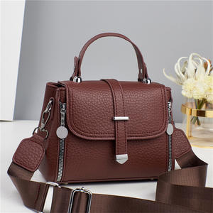 Sac bandoulière/crossbody homme en PU motif autruche petit carré, collection automne 2025 – Tendance urbaine, polyvalent et mode de niche - Product Image 1