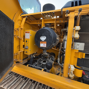 รถขุดตีนตะขาบมือสอง LonKing LG6225N สภาพดี พร้อมเครื่องยนต์คัมมินส์และปั๊มไฮดรอลิกแท้ ใช้งานได้เกือบเหมือนใหม่ - Product Image 4
