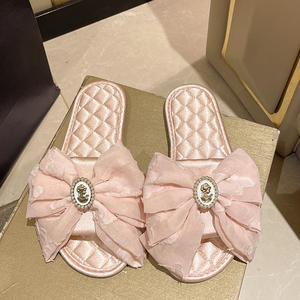 Sandalias Planas Cerradas Cómodas para Mujer, Decoración de Flores con Pedrería, Correa Elástica en la Parte Trasera, Zapatos de Playa, Sandalias Casuales de Verano - Product Image 3