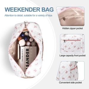 Grand sac de voyage matelassé à fleurs avec nœud rose, sac de sport portable léger pour femme - Product Image 4