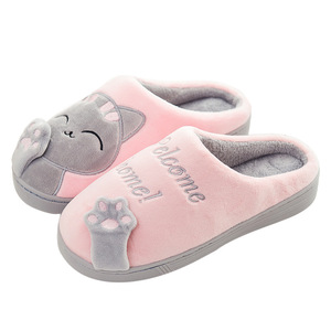 Pantoufles Chaudes d'Hiver en Forme de Patte de Chat Rose Mignonnes pour Homme et <span class=keywords><strong>Femme</strong></span> – Vente en Gros - Product Image 2