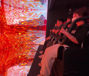 <span class=keywords><strong>Cinéma</strong></span> volant 9D VR multijoueur à effets spéciaux pour centre commercial, construction métallique, théâtre volant de simulation - Product Image 3