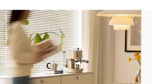 Silla de Comedor Moderna de Madera Maciza y Metal, Diseño Suave, Estilo Nórdico Minimalista de Alta Gama, Duradera, Resistente, para Uso Comercial, Exterior, Hotel - Product Image 3