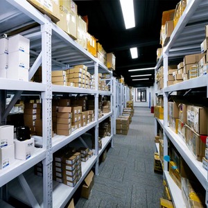 CP1L-EM40DR-D Controllore PAC Industriale con Controller Dedicati per Programmazione PLC - Product Image 4