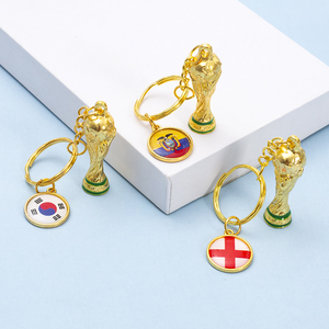 Llavero de Fútbol con Bandera de Países Participantes Personalizada, Trofeo Pequeño de la Copa Mundial de Fútbol 2026, Aleación de Zinc, Cierre de Mosquetón, para Fanáticos - Product Image 3