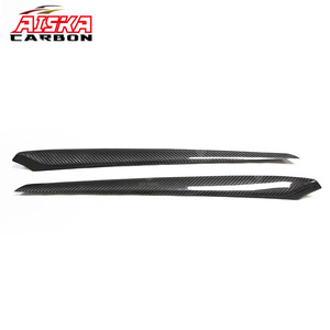 แผงมือจับประตูด้านในคาร์บอนไฟเบอร์ AISKA สำหรับรถยนต์เทสล่า รุ่น 3 และรุ่น Y ปี 2021+ ชุดตกแต่งภายในพร้อมแผ่นปิดตกแต่ง 4 ชิ้น/ชุด - Product Image 3