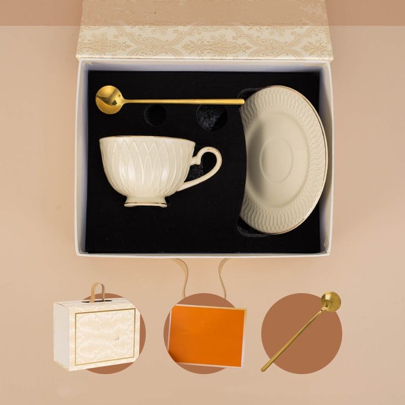 Single cup plate + spoon (gift box)