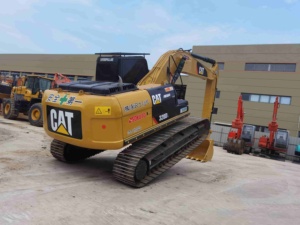 Excavadora de cadenas Caterpillar 320DL usada, directamente de fábrica, en perfecto estado de mantenimiento. Excavadora hidráulica CAT 320 DL usada en venta. - Product Image 5
