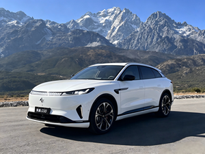 Dongfeng Yipai 008 2026, Edición Familiar, Vehículo Eléctrico Puro, 82.28kWh - Distancia entre Ejes de 3025mm, Interior Familiar Espacioso, Batería LFP Segura - Product Image 1