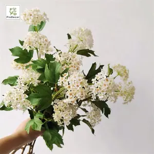 Vente en gros Voile de mariée artificiel à 5 têtes Fleurs Spirea Boule de neige Petit hortensia blanc pour mariage Fleurs décoratives - Product Image 1