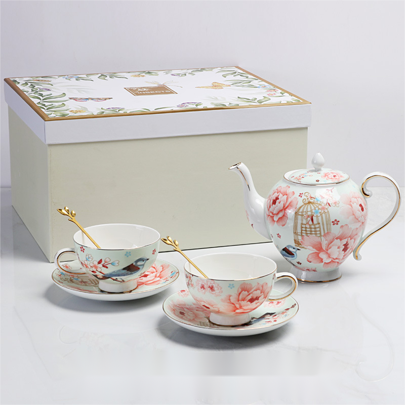 1 pot 2 cups saucer + spoon