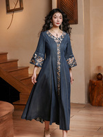 Nouvelle Robe Longue en Jean Vintage Ethnique Broderie Florale Col V Manches 3/4 Évasées Coupe Ample pour Femme