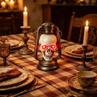 Décoration d'Halloween : Lanterne LED Crâne Effrayant pour Fête à Thème, Décoration de Maison, Accessoire de Farce pour Escape Room, Ornement