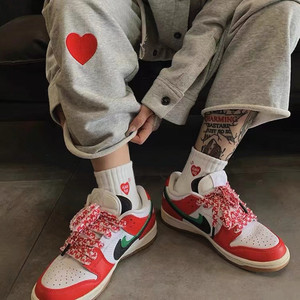 KTS- 901-2 <span class=keywords><strong>calcetines</strong></span> deportivos informales de algodón 100% para <span class=keywords><strong>hombre</strong></span> y mujer, calcetín pequeño con corazón rojo bordado <span class=keywords><strong>HM</strong></span> Love, venta al por mayor - Product Image 4