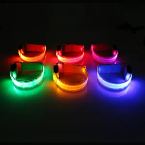 Fabbrica rfid dmx telecomando led glow braccialetti intelligenti tessuto nylon poliestere luminoso cinturino rgb per festival di eventi