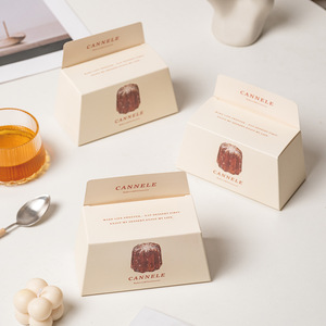 Caja de Embalaje Personalizada para Viral Creme Caramel: Caja de Embalaje para 4 Cubos de Caramelo Crujiente con Forma de Copo de Nieve, Postre Horneado, Madeleine - Product Image 4