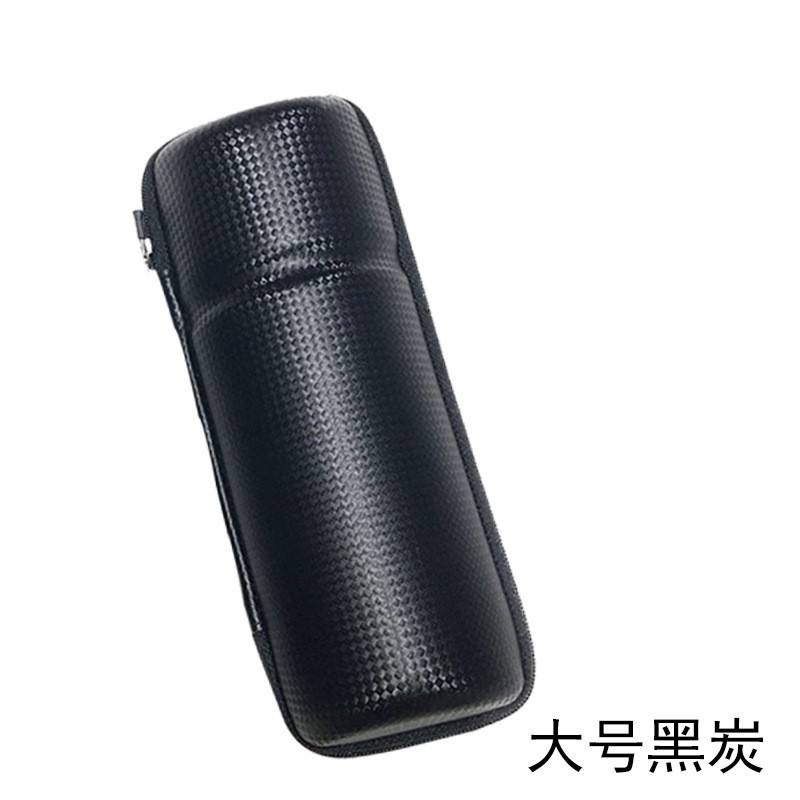 Patrón grande de fibra de carbono.