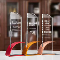 Trophées en cristal créatifs en gros, trophées en cristal de haute qualité pour récompenses d'entreprise, souvenirs