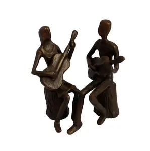 铸造艺术和工艺青铜夫妇吉他雕塑用于家庭装饰