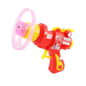 Ufo voador molhador arma doce brinquedo, atacado, pistola de disco de vôo com doces e latas brinquedos