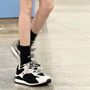 Chaussures décontractées d'été 2025 à enfiler pour hommes et femmes, style tendance, respirantes, en maille filet, polyvalentes et à la mode pour la marche - Product Image 2