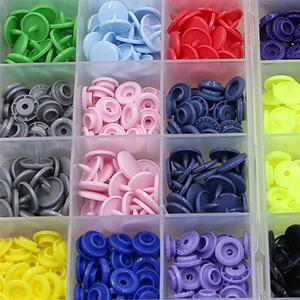 Botones de Presión Redondos de Resina Plástica Sostenible de Alta Calidad en 4 Colores de Fantasía para Ropa de Bebé - Product Image 4