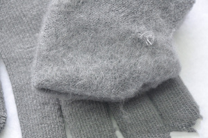 Guantes clásicos de acrílico rosa con logotipo personalizable Adecuado para deportes al aire libre y vida diaria/trabajo - Product Image 3