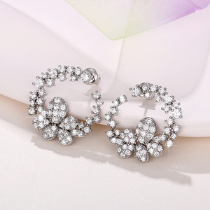 Eleganti Orecchini a Cerchio Floreali Stile Coreano e Giapponese, Design Traforato, Gioielli da Donna alla Moda per Uso Quotidiano e Regalo - Product Image 5