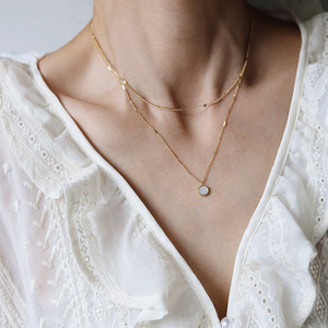 HOVANCI <span class=keywords><strong>Collier</strong></span> minimaliste en acier inoxydable étanche en or 18 carats avec pendentif en forme de cœur pour femmes <span class=keywords><strong>Collier</strong></span> multicouche en perles émeraude - Product Image 5