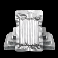 Op maat gedrukte hitteverzegelde aluminiumfolie vacuüm voedselverpakkingszakken, 3-zijdig verzegelde zakjes, groothandel voor vlees, groenten en snacks.