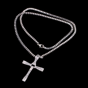 Collar con Colgante Cruzado Speed Passion 7 Toledo, Personalizado para Hombre, Estilo Hiphop Europeo-Americano, Cadena de Cuentas de Bambú de Aleación, Regalo Moderno - Product Image 1